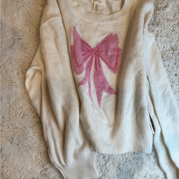 Jessica Simpson Sweaters - Jessica Simpson Cream Sweater with Pink Bow